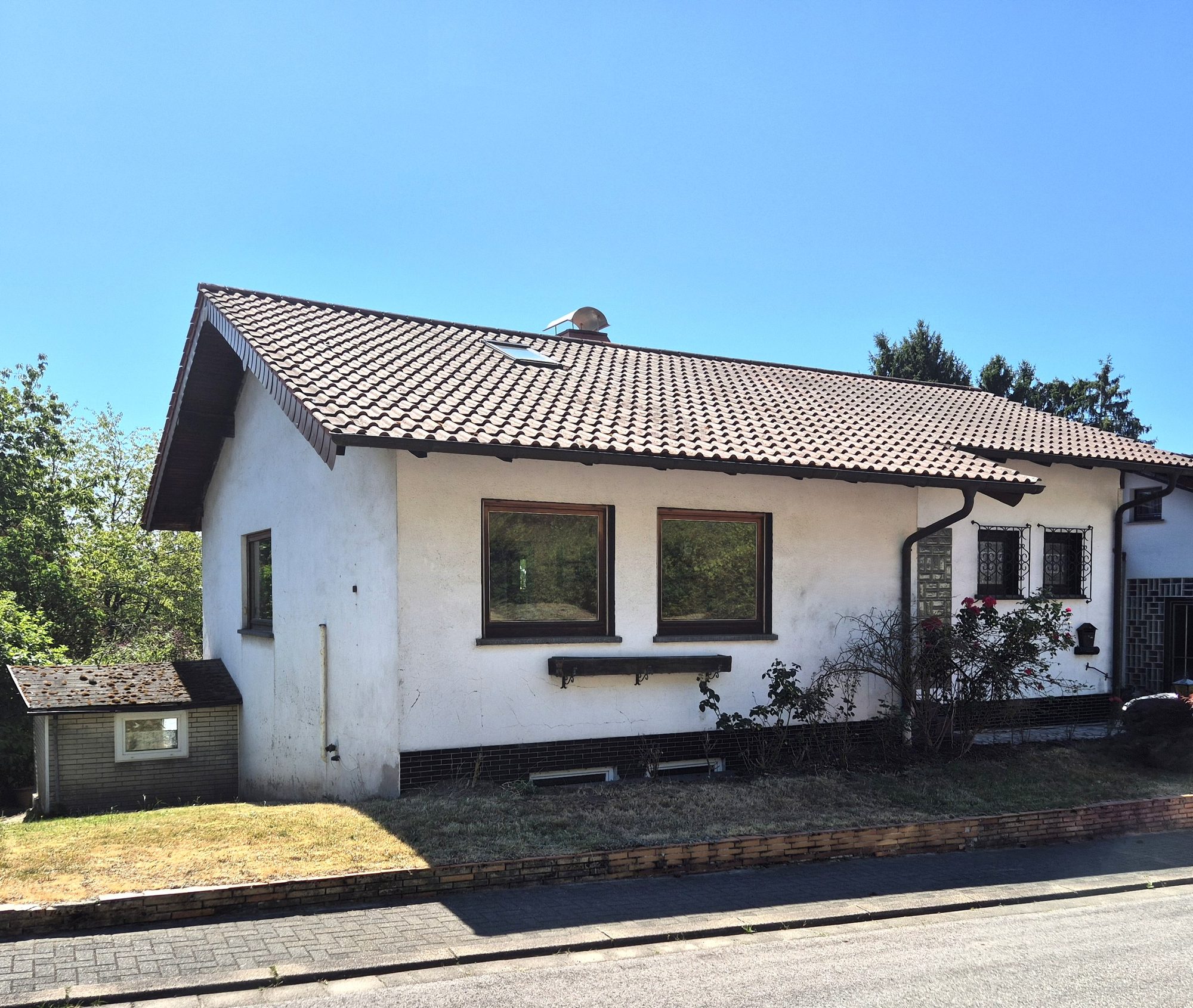 Einfamilienhaus mit Anbau/Einliegerwohnung in ruhiger Lage von Bexbach-Höchen